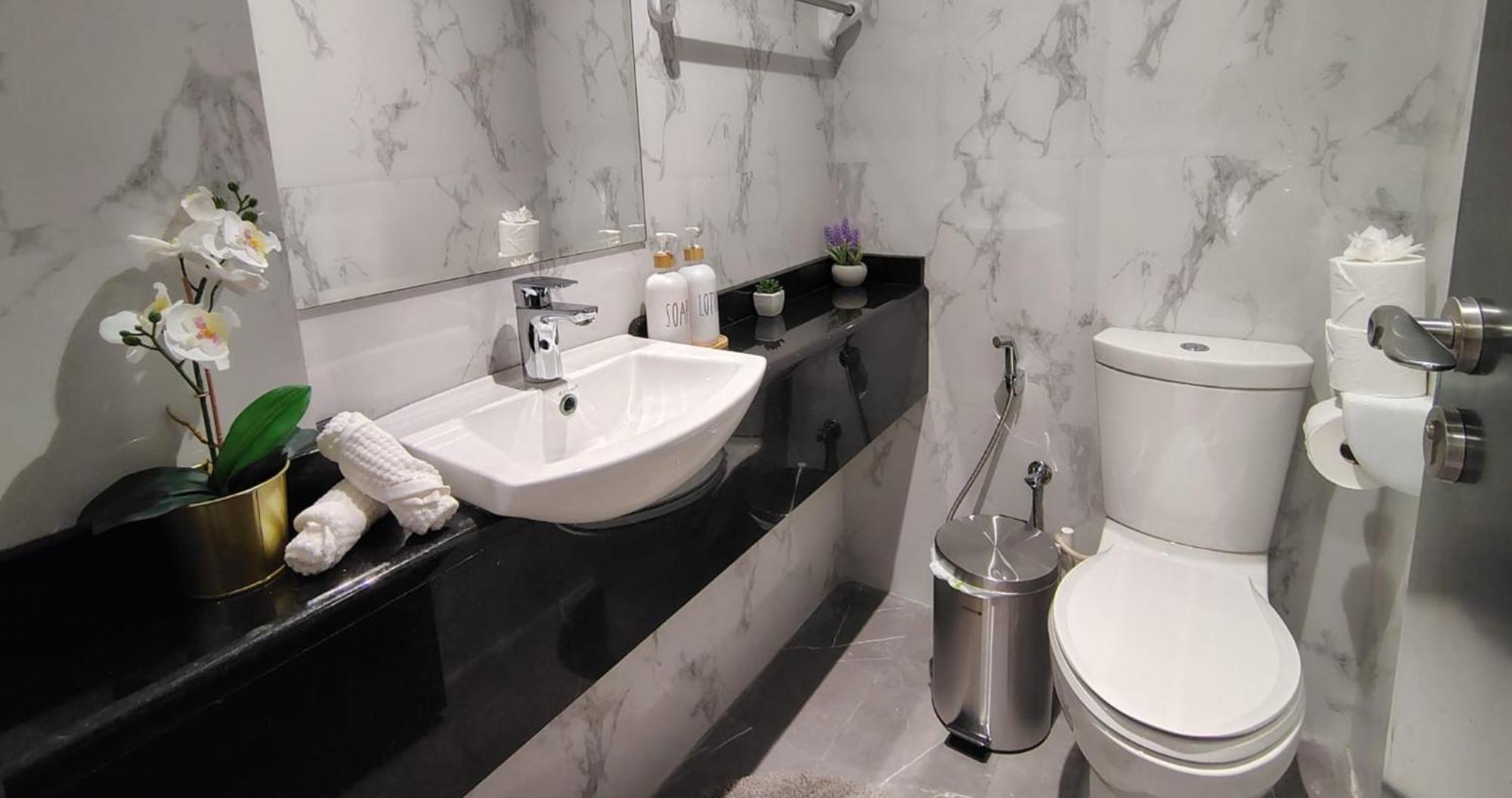 Apartment Downtown 2bhk Family Retreat Dubai